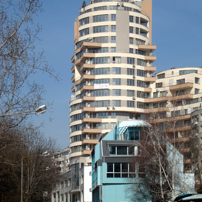 Park Residence by Kaloian