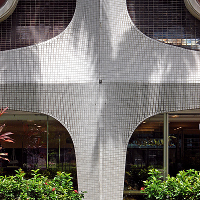 Peninsula Plaza by Horst Kiechle
