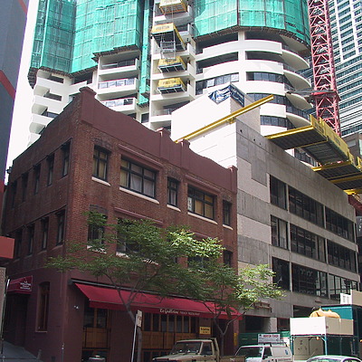 Meriton Tower by John Bek