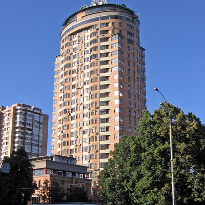 Lesi Ukrainki Boulevard 23 by Alexei Bobko