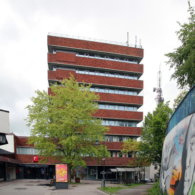 UNI-gården by Kjetil Balog