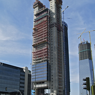 Torre Caja Madrid by Cesar Serrano