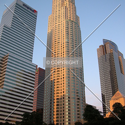 US Bank Tower by Emmanuel D.