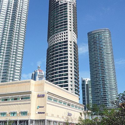Menara Maxis by Wilson Ling