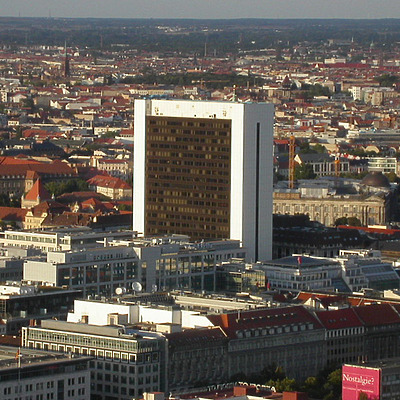 Internationales Handelszentrum Berlin by Cesar Serrano