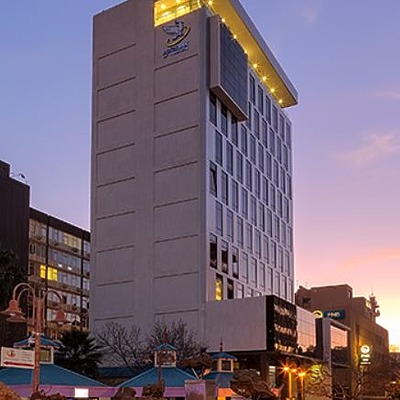 AGRIBANK of Namibia by Barnard Mutua Architects