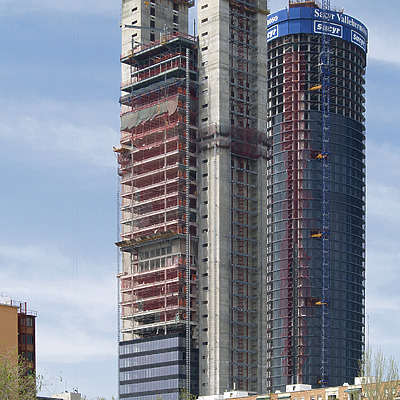 Torre Caja Madrid by Cesar Serrano
