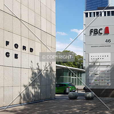 Frankfurter Büro Center by Nephilim