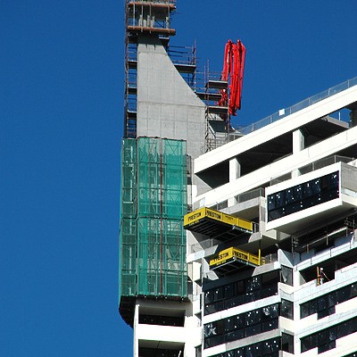 Meriton Tower by John Bek