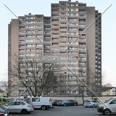 Fritz-Remy-Straße 5-7 by Nephilim