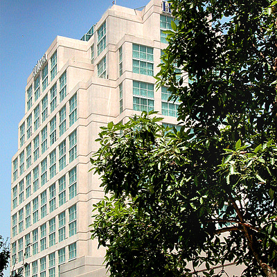Hilton Glendale by Jim Schwartz