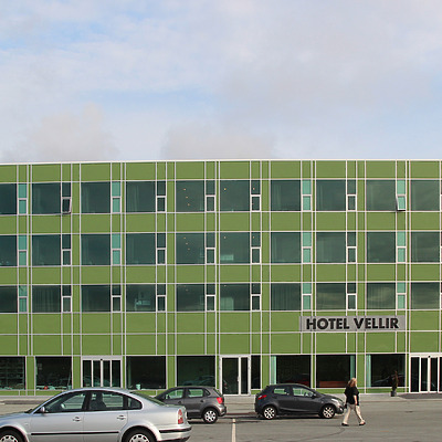 Hótel Vellir by Kjetil Balog