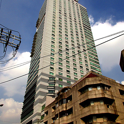 Greenhills Elan Hotel Modern by Daniel Kieckhefer