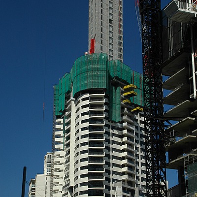 Meriton Tower by John Bek