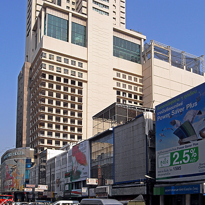 Baiyoke Tower II by Horst Kiechle