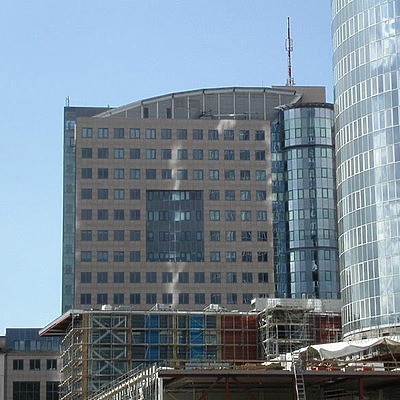 Bürohochhaus am Leutragraben by Cesar Serrano