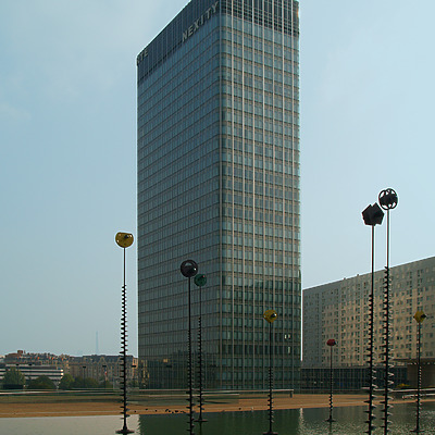 Tour Initiale by Cesar Serrano