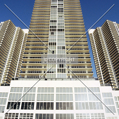 The Beach Club Tower 2 by Jorge Molina