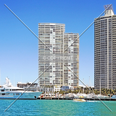 ICON at South Beach by Jorge Molina