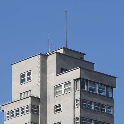 Tagblatt Turmhaus by Michiel van Dijk