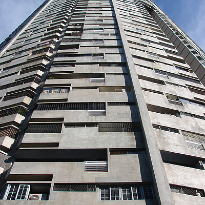 Pearl Bank Apartments by Horst Kiechle