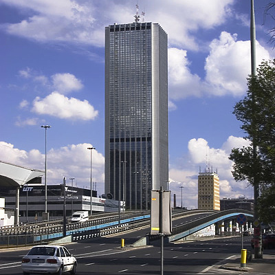 Oxford Tower by Pavel Toczynski