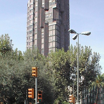 Torre Urquinaona by David Guija
