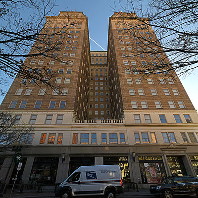Nissen Building by John W. Cahill