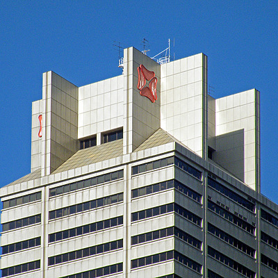 DBS Tower One by Horst Kiechle