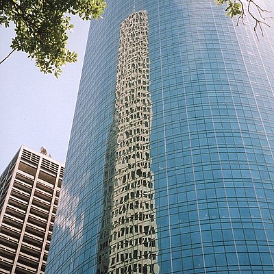 Wells Fargo Plaza by Kevin Lehnhardt