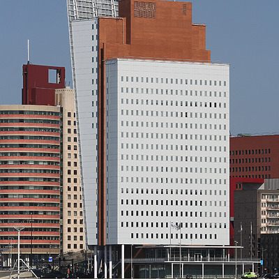 Toren op Zuid by Michiel van Dijk