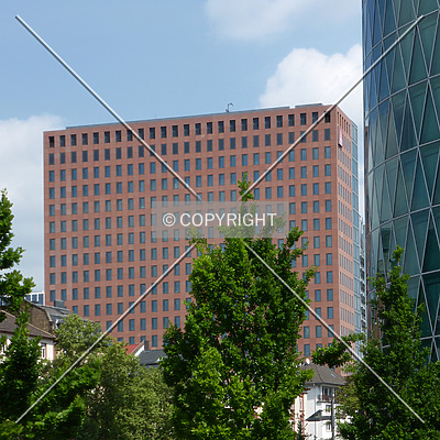 Hochhaus MainForum by Nephilim