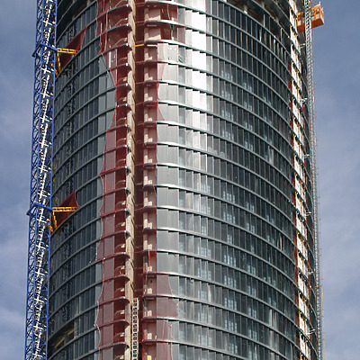 Torre Sacyr Vallehermoso by Cesar Serrano