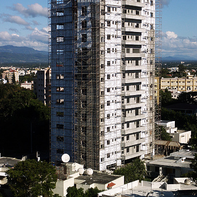Duarte/De la Concha Apartamentos by Daniel Kieckhefer