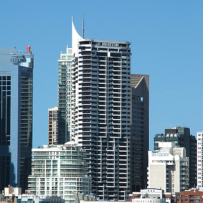 Meriton Tower by John Bek