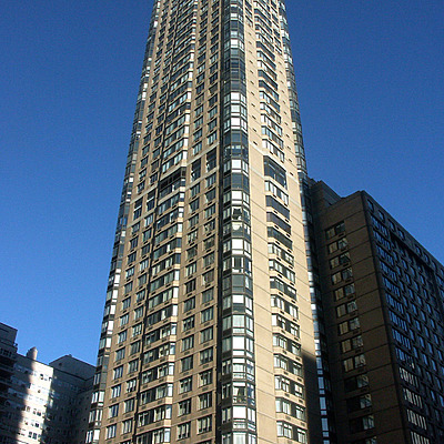 Bristol Plaza Apartments by Nate Lindsey