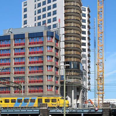 Het Strijkijzer by Michiel van Dijk