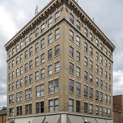 McClure Building by CC BY-SA 4.0/ Kenneth C. Zirkel