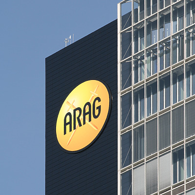 ARAG Tower by Michiel van Dijk