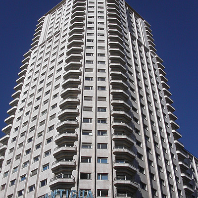 Torre de Madrid by Cesar Serrano