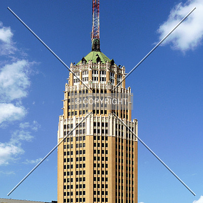 Tower Life Building by Jorge Molina