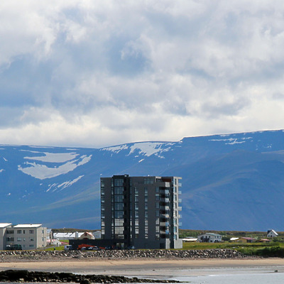 Höfðagrund high-rise by Kjetil Balog