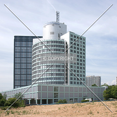 Taunus Tower by Nephilim