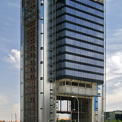 Torre Caja Madrid by Cesar Serrano