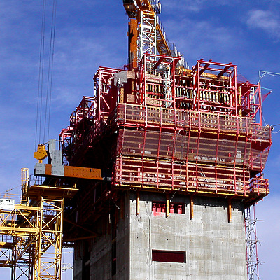 Torre Caja Madrid by Cesar Serrano