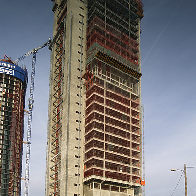 Torre Caja Madrid by Cesar Serrano