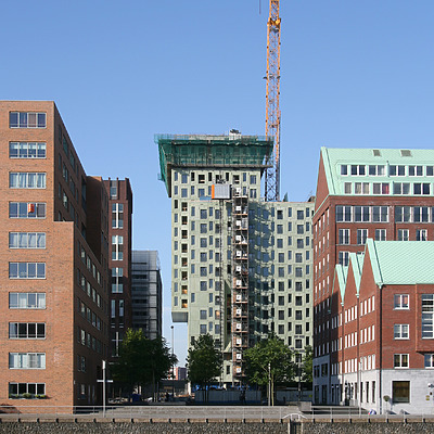 Cité 1 by Michiel van Dijk