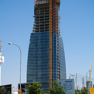Torre Espacio by Cesar Serrano