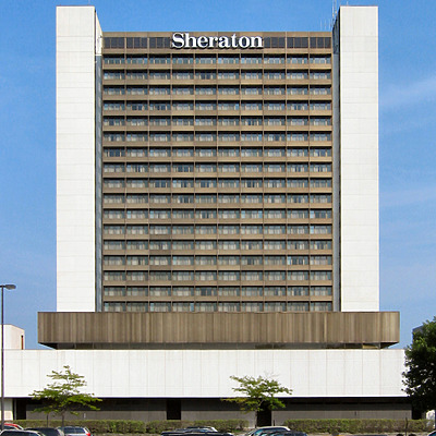 DoubleTree Bloomington Minneapolis South Tower by James Peacock