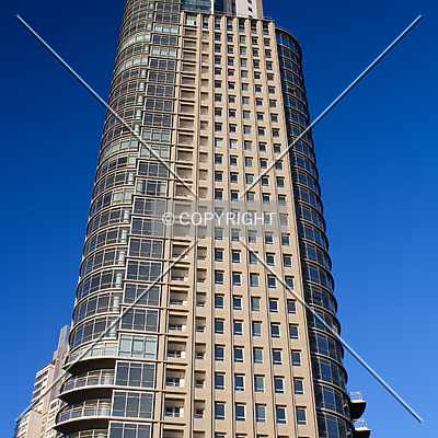 Mulieris torre Norte by Maximiliano Buono